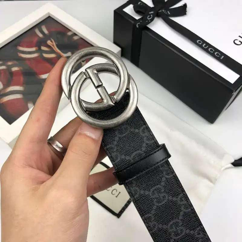 G*u*i s belte 1907bl0041