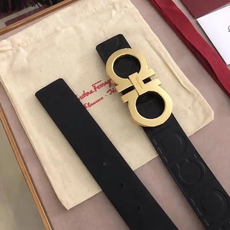 Salvatore Ferragamo s Belte 1907BL0050