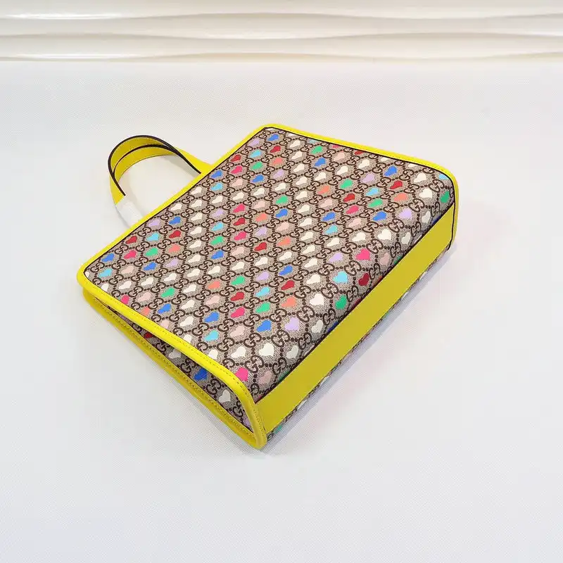 G*u*i bags 205b570018