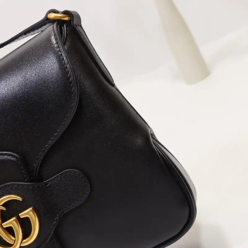 G*u*i s bags 2108dj0089