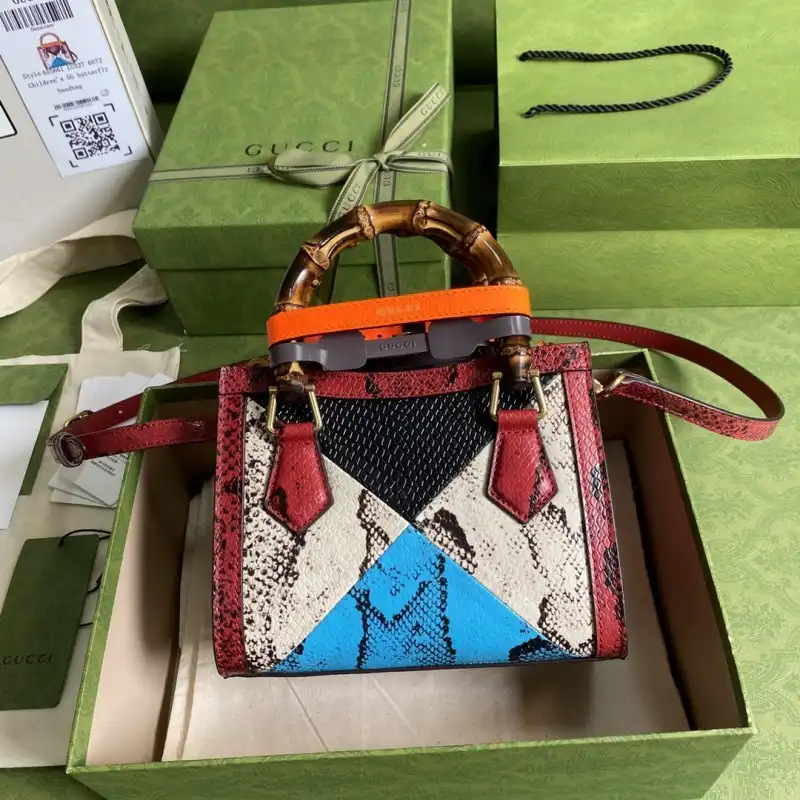 G*u*i s bags 2108ya0017