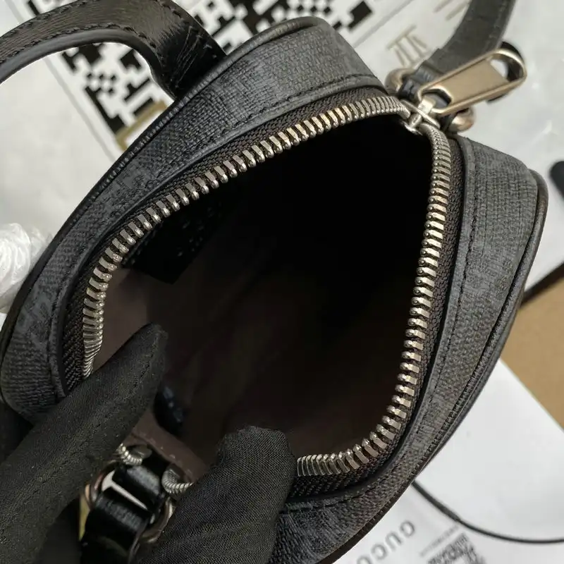 G*u*i bags 2110ya0072