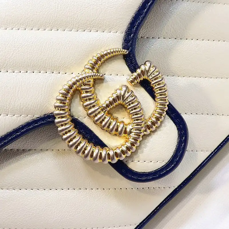 G*u*i bag 2112dj0002