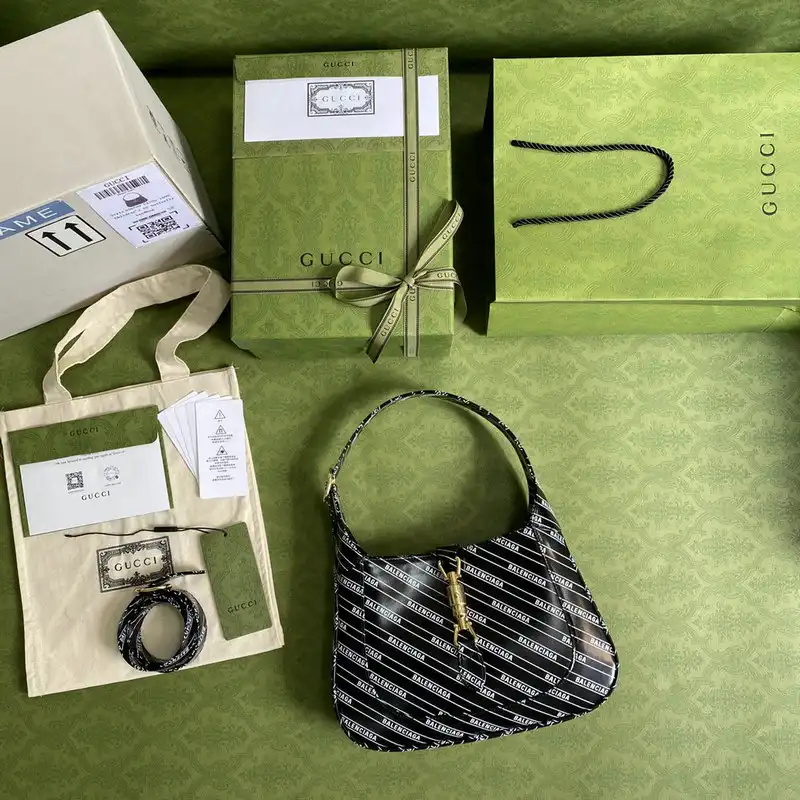 G*u*i bag 2112ya0072