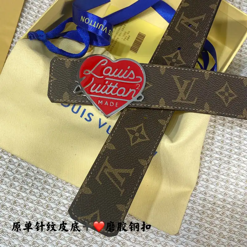 LV Belts 2201XA0062