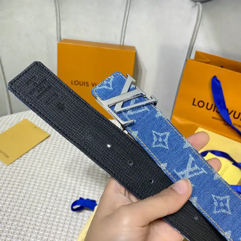 LV Belts 2201XA0131