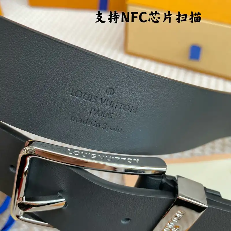 LV Belts 2204XA0141