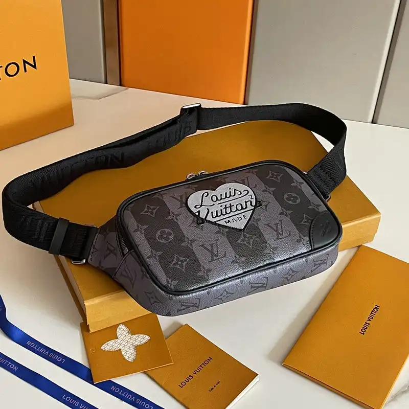 LV Bag 2207PL0008