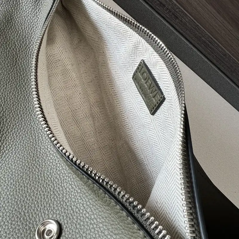 Loewe Bags 2404YA0091