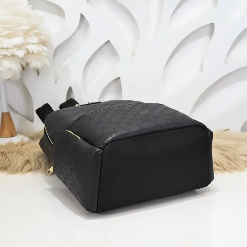 G*u*i bags 2410ya0090