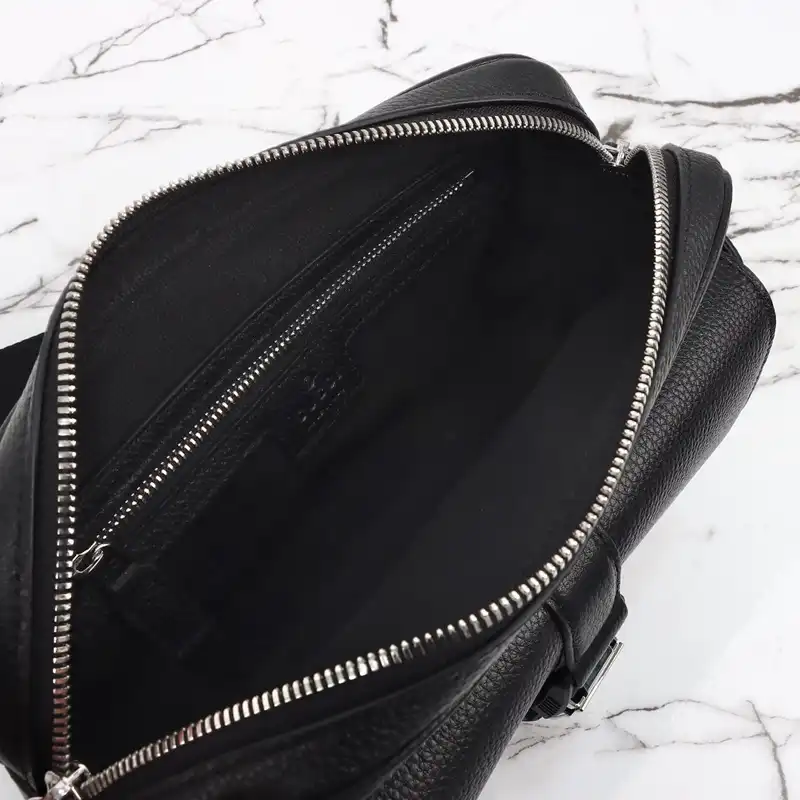 G*u*i bags 2411ya0205