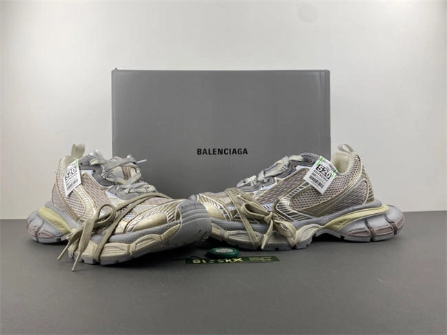 BALENCIAGA 734734 W3XL4 EasyCare 4281