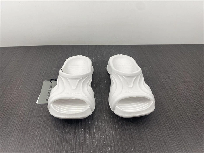 UrbanChic BLCG SLIPPERS 5590