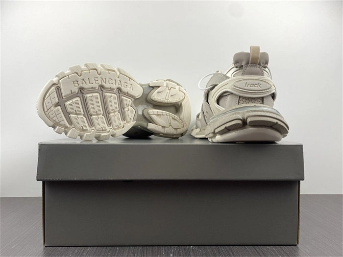 BLCG Track Recycled Sole Beige 542023 W3FE4 Contemporary 4459