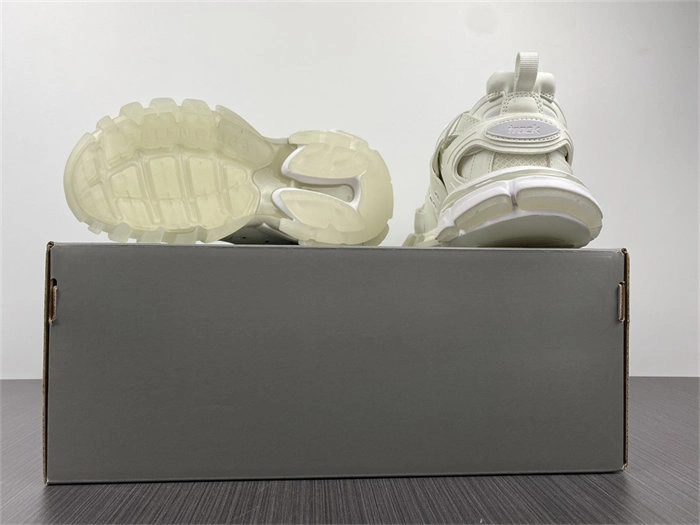 BLCG Track White Glow 542436 W3CR1 WellDesigned 4414