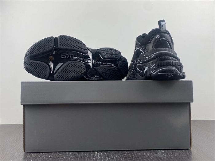 WellDesigned Balenciaga 536737 W2FW6 4377