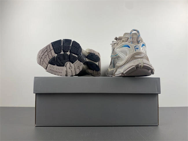 Balenciaga 772774-W3RNY- Snug 4301