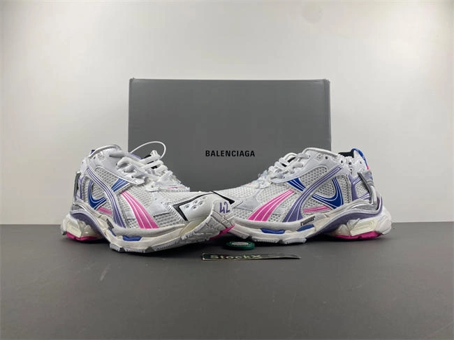 Balenciaga 772774-W3RNY- Efficient 4307