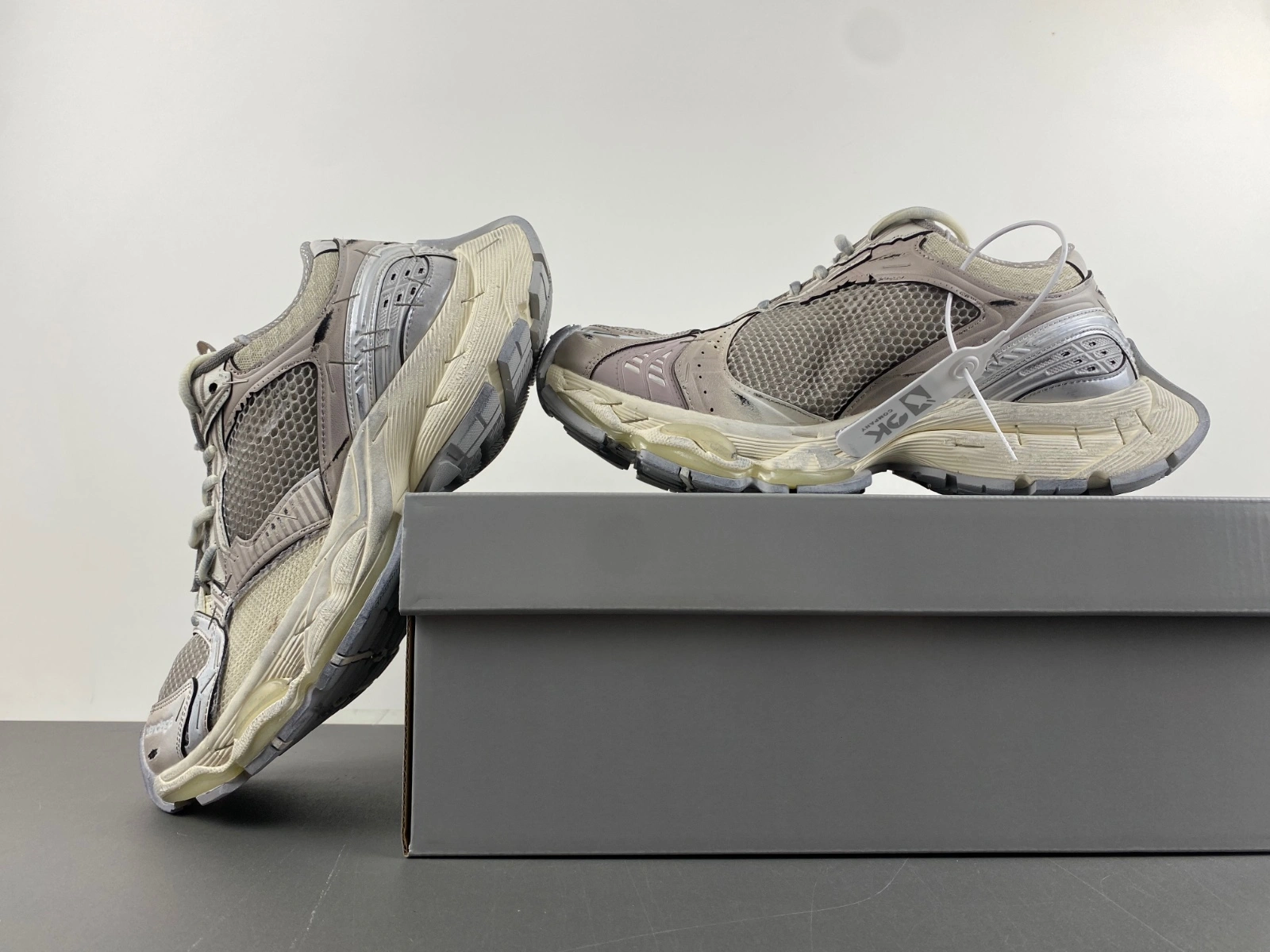 Chic Balenciaga 803681-W3ST4- 4291