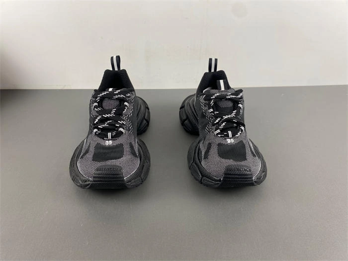 Sporty Balenciaga 814415 W3XL5 4330