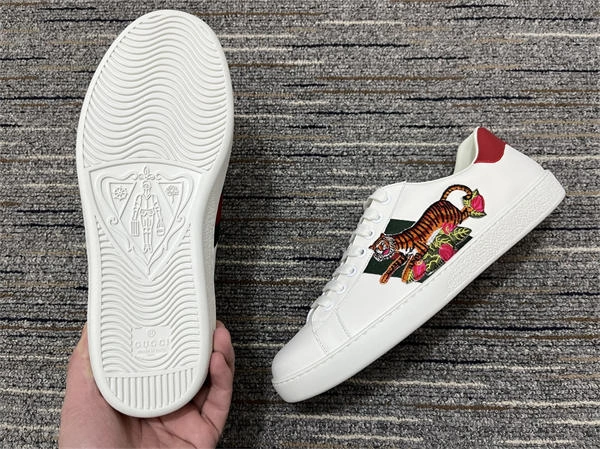 G*u*i ace sneaker techfriendly 126