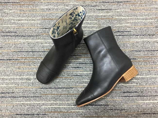 G*u*i boot women bold 515