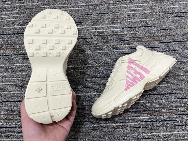 odorresistant G*u*i rhyton sneaker 223