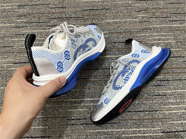 popular G*u*i runners 88