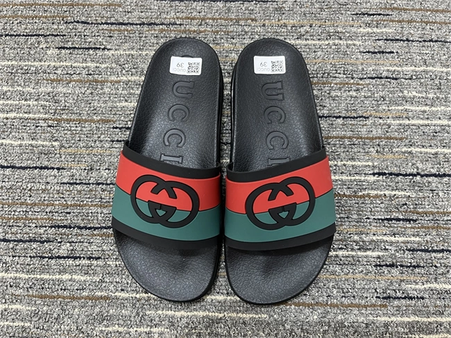 G*u*i slide zipup 421