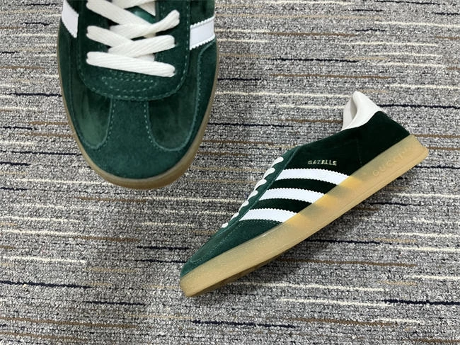 ontrend G*u*i x adidas 44