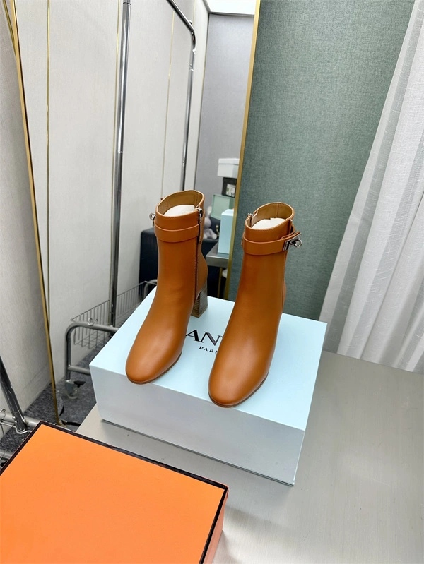 Comfortable H Boot 2416