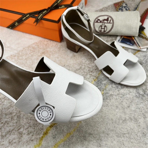 H Sandals RelaxedFit 2405