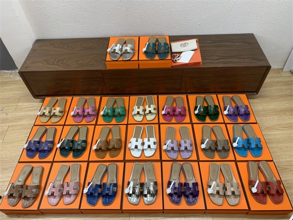 H Slipper Refined 2328