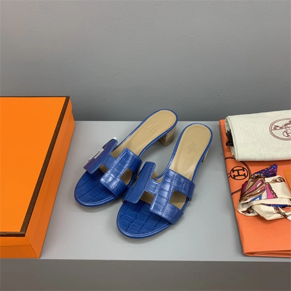 H Slipper Unisex 2365