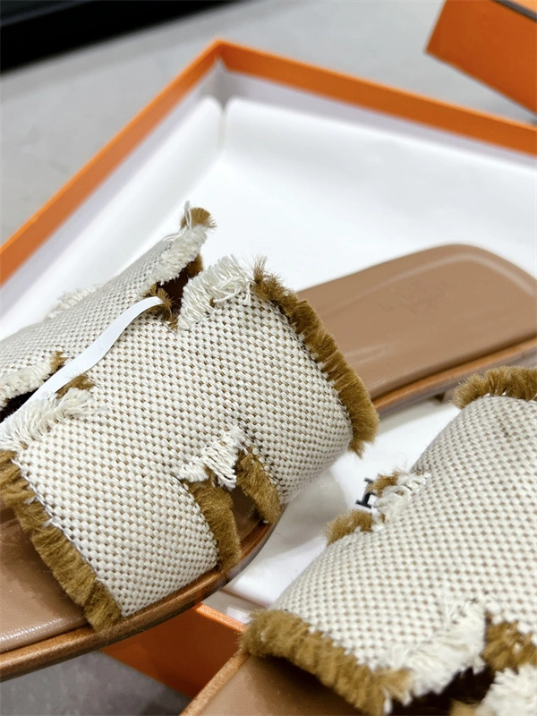 Premium H Slipper 2373