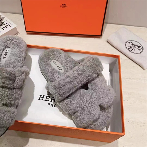 Efficient H Slipper 2380