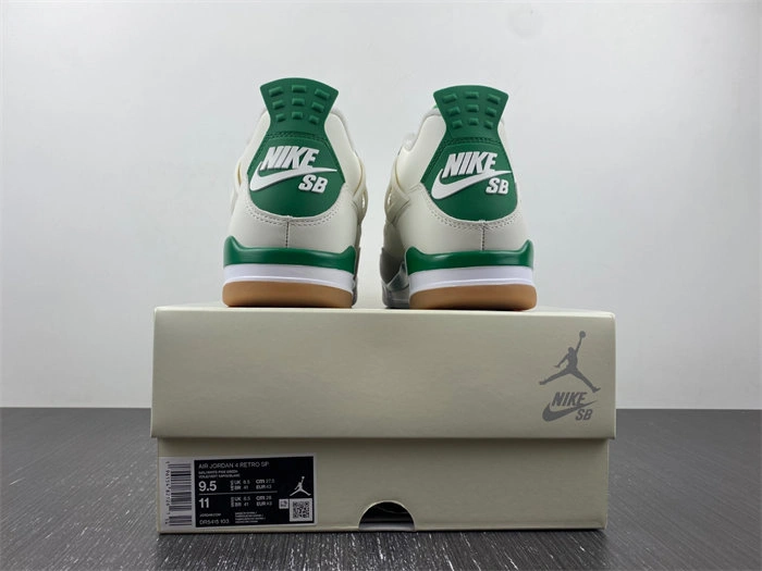 Stretchable Jordan 4 Retro SB Pine Green DR5415- 3895