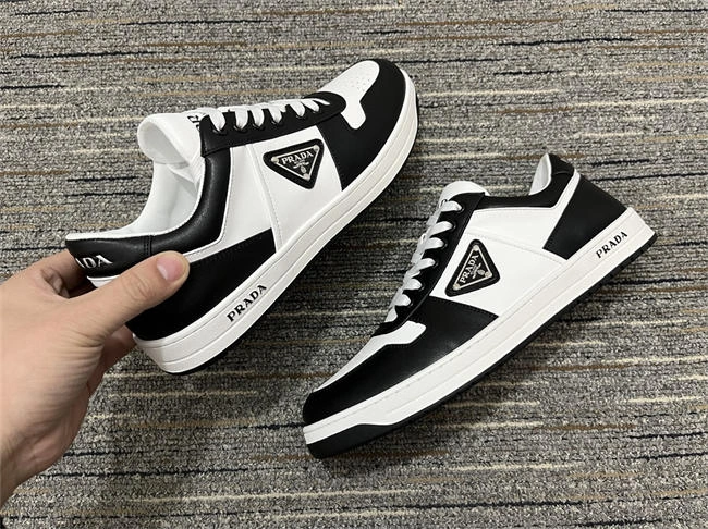 Neat Prada Sneaker 3373