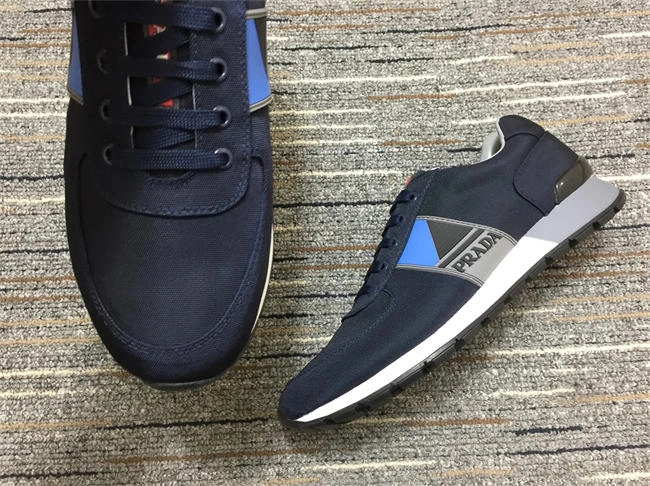 Prada Sneaker ModernLook 3382