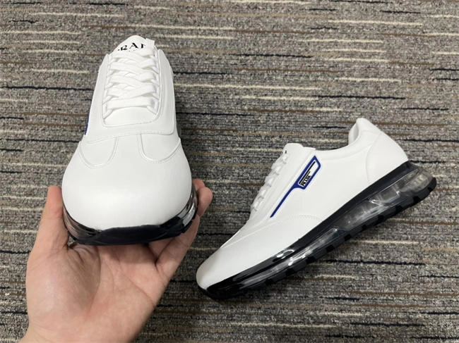 Seasonal Prada Sneaker 3390