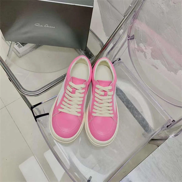 Sporty Rick Owens Sneaker 3479